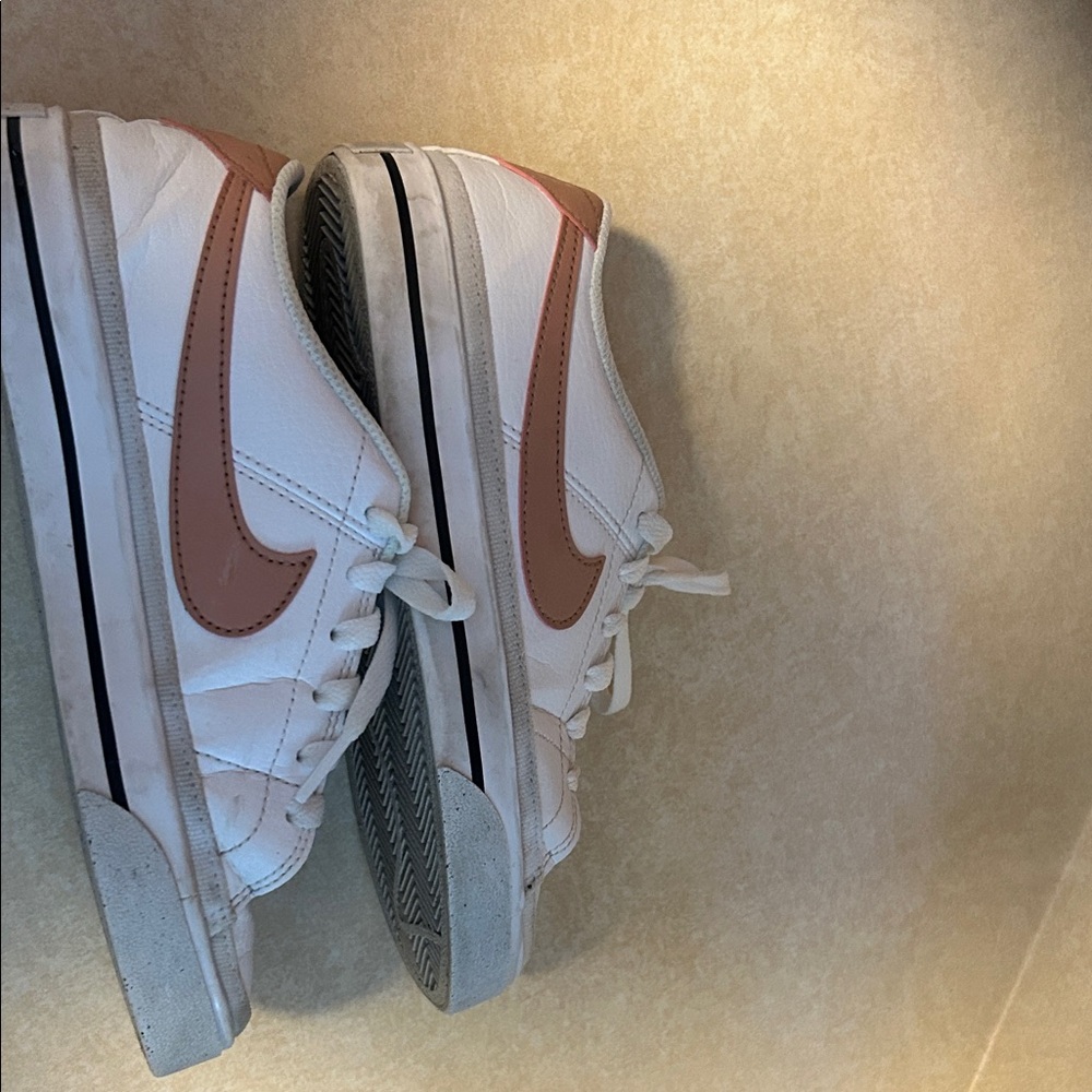 Nike White and Tan Sneakers